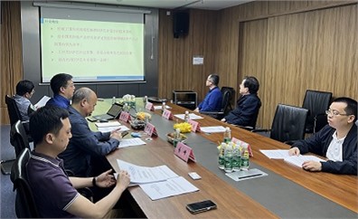 湖南省政協(xié)副主席、工商聯(lián)主席張健一行蒞臨進芯電子指導(dǎo)工作